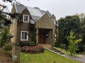 e769f1e7ebcdd9c804e6abb10f081b0958d9cd9e · Casa à Venda em Canela, no Vivendas da Serra!