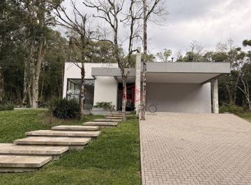 fec5dabf925f400ae6bdd33bb8f4a6a8a1fde631 · Casa de Alto Padrão à Venda em Gramado!