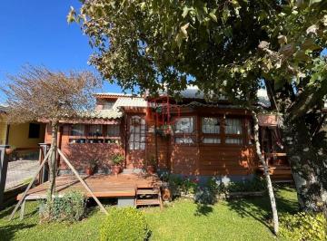 557ad241a473ae00047de666f759206f94f10550 · Casa à Venda em Canela!