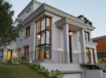 841ae3717de759566268d3372f3915c4b10a5248 · Mansão de Luxo à Venda no Aspen Mountain em Gramado!