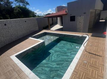 Casa de 3 quartos, Itanhaém · Casa na praia com 3 quartos e piscina em Itanhaém.