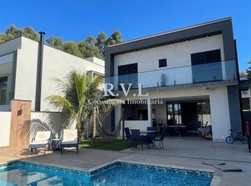 Foto 01 · Casa de alto padrão em condomínio fechado: 3 suítes, 2 salas, 4 banheiros, 2 vagas, 230 m². Venda em
