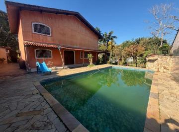 Rural de 5 quartos, Peruíbe · Chácara com 5 quartos e piscina em Peruíbe.