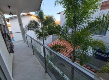 Casa de 4 quartos, Salvador · Casa a venda em Cond Praia de Flamengo 4/4,suítes duplex área verde 4 vagas portão eletrônico