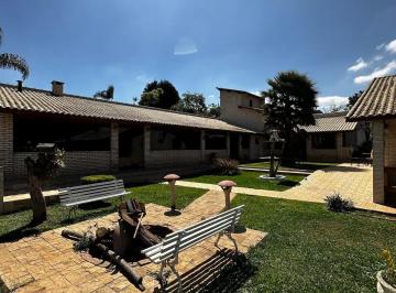 Rural de 5 quartos, Boituva · Chácara de 300 m² com 5 quartos à venda no Centro