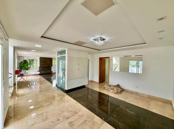Casa de 3 quartos, Embu das Artes · Casa em condomínio à venda no Embu das Artes - 455 m² com 3 suítes, 5 banheiros e 4 vagas