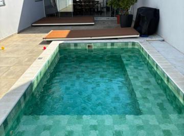 Casa de 3 quartos, Sorocaba · Linda Casa Térrea em Condomínio à Venda com 03 suítes e piscina.