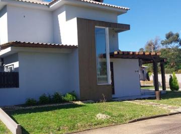 Casa de 1 quarto, São Francisco de Paula · Casa no Centro