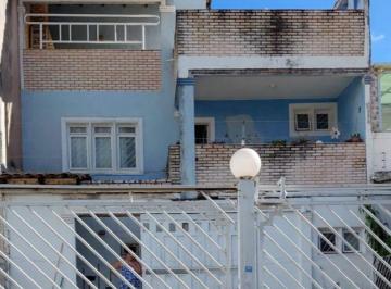 Casa de 5 quartos, Núcleo Bandeirante · Lindo sobrado com 2 andares mais o térreo e 2 vagas de garagem