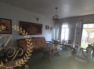 Foto 01 · Casa à venda em Jundiaí-SP, Vila Santana II: 2 quartos, 2 salas, 4 vagas de garagem, 147m² de área. 