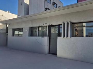 Comercial · 255m² · 8 Quartos · 5 Vagas · Casa para alugar em Campinas, Vila Itapura, com 8 quartos, com 255 m²