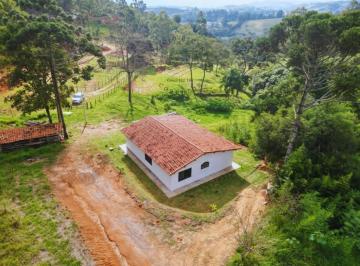 Ajuste de Cores no Design (46).jpg · Casa à venda com vista panorâmica para a Serra da Mantiqueira em Piracaia-SP