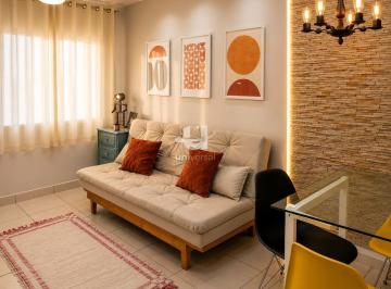 Casa · 45m² · 2 Quartos · 1 Vaga · Casa Aconchegante 2 Quartos