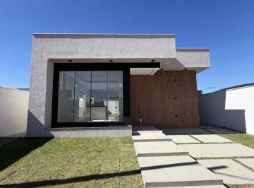 Casa · 80m² · 3 Quartos · 2 Vagas · Casa com 3 dormitórios à venda, 240m² por R$ 585.000 -Cond. Dom Village (Ubatiba