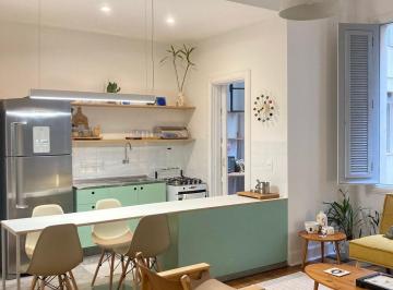 Apartamento · 70m² · 2 Quartos · APARTAMENTO DE 2 QUARTOS REFORMADO E MOBILIADO – CENTRO RJ