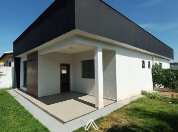 Casa · 120m² · 3 Quartos · 2 Vagas · Casa em estilo Contemporâneo, 3 Suítes, com 120 m², em Maricá
