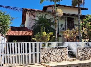 Casa · 255m² · 4 Quartos · 4 Vagas · Casa com 4 quartos, 360m² por R$ 950.000 - Cond. Bosque De Itapeba - Maricá/RJ