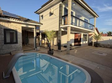 Casa · 180m² · 3 Quartos · 2 Vagas · Duplex alto padrão com Piscina e Sauna com 3 quartos e 2 suítes a 150m da praia