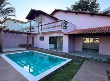 Casa · 176m² · 4 Quartos · 3 Vagas · Excelente casa à venda em Maravista – Itaipu