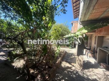 Jardim · Casa à venda no Santa Terezinha, 360 m²; de terreno e 375 m²; de área construída