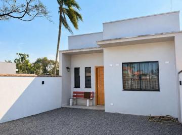 Casa · 89m² · 3 Quartos · 1 Vaga · Casa com 03 quartos á 630 metros da praia na Barra do Sai em Itapoá-SC