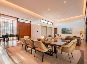 Casa de 4 quartos, Porto Feliz · Casa de 120 m² com 4 quartos à venda no Centro