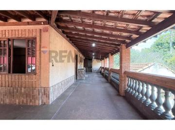 Terreno · 244m² · 3 Quartos · 10 Vagas · Chácara para venda em Jardim Itaú de 244.00m² com 3 Quartos e 10 Garagens
