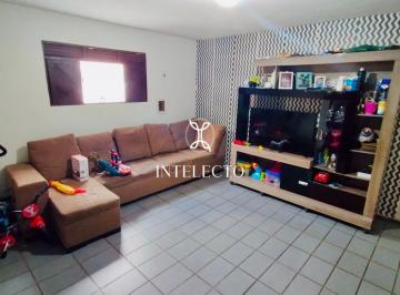 Casa · 237m² · 4 Quartos · 3 Vagas · Vendo casa 4 quartos em Dix-Sept Rosado