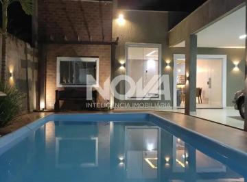 Casa de 3 quartos, Arniqueira · Casa com Piscina | Terreno 330m² | 3 Quartos (1 Suíte) | Espaço Gourmet | Arniqueira