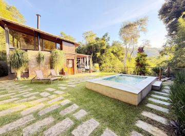Casa de 4 quartos, Petrópolis · Casa para venda e locação dentro de condomínio em Pedro do Rio
