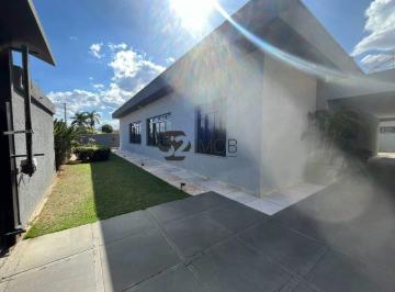 Casa · 412m² · 5 Quartos · 6 Vagas · Casa para venda em Chácara do Ouro de 412.00m² com 5 Quartos, 2 Suites e 6 Garagens