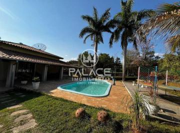 Rural · 240m² · 2 Quartos · 10 Vagas · Fazenda / Sítio para venda em Glebas California de 240.00m² com 2 Quartos, 1 Suite e 10 Garagens