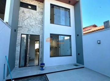 Casa · 251m² · 3 Quartos · 1 Vaga · Excelente Casa à venda no Jardim Vitória, Macaé/RJ