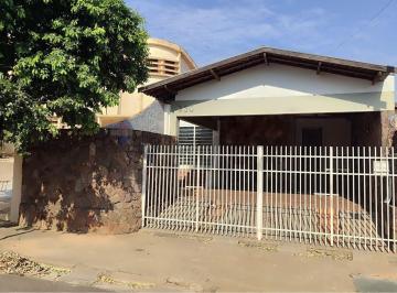 Casa · 228m² · 3 Quartos · Casa para venda em Ribeiro de 227.60m² com 3 Quartos e 1 Suite