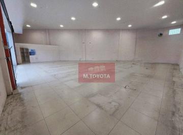 Comercial · 400m² · 10 Vagas · Sala Comercial para alugar em Macedo de 400.00m² com 10 Garagens
