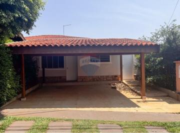 Casa · 136m² · 3 Quartos · Casa de Condomínio para alugar em Jardim Interlagos de 135.65m² com 3 Quartos e 1 Suite