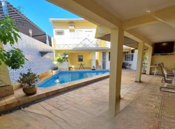 Casa · 214m² · 4 Quartos · 2 Vagas · Sobrado completo para locação no Parque das Nações – Pindamonhangaba/SP