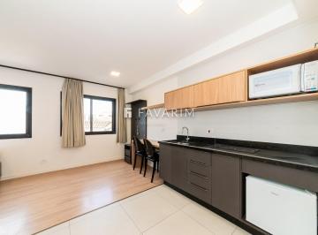 Apartamento · 1 Quarto · Stúdio moderno e bem localizado para loca&c