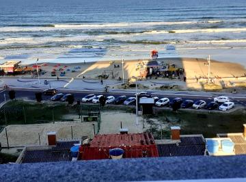 Apartamento de 2 quartos, Capão da Canoa · VISTA MAR todas dependências