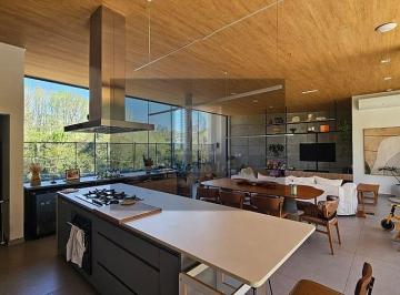 Casa · 358m² · 5 Quartos · 4 Vagas · Casa 5 quartos 358m²