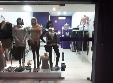 Comercial , Curitiba · LOJA DE ROUPAS  NO JARDIM DAS AMÉRICAS !