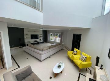 Casa de 3 quartos, São Paulo · Casa de Condomínio fechado com 3 suítes, 6 vagas e espaço gourmet