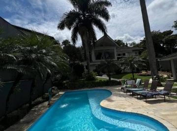 Casa · 720m² · 4 Quartos · 7 Vagas · Casa espetacular com 4 suítes à venda em condomínio fechado em Arujá