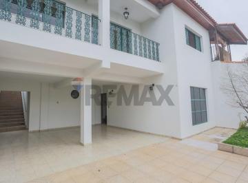 Casa · 309m² · 3 Quartos · 4 Vagas · Casa a Venda - Vila Domingues em Votorantim - 3 Quartos, 3 banheiros