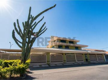 Casa · 580m² · 4 Quartos · 5 Vagas · Magnífica Casa de alto Padrão ícone na história do Guará II agora à Venda