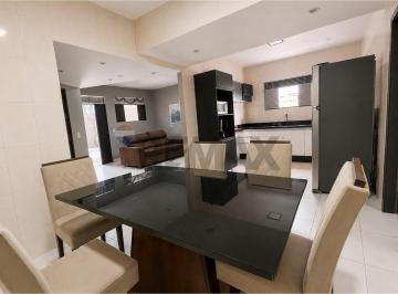 Casa · 210m² · 3 Quartos · 2 Vagas · Vende-se Casa em Nossa Senhora Da Apresentação