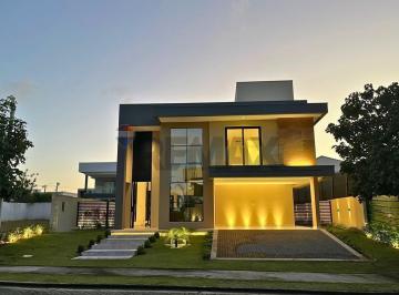 Casa · 344m² · 5 Quartos · 2 Vagas · Seu Luxuoso Refúgio em Alphaville Natal