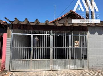 Casa · 80m² · 2 Quartos · 2 Vagas · Casa térrea com 2 dormitórios, em Praia Grande, Maracanã, 500 metros da praia e próximo ao comércio