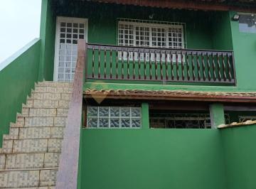Casa · 75m² · 2 Quartos · Sobrado à venda no Centro de Rio das Ostras 75m² 2 quartos
