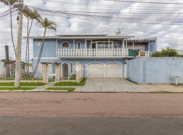Casa · 246m² · 5 Quartos · 4 Vagas · .